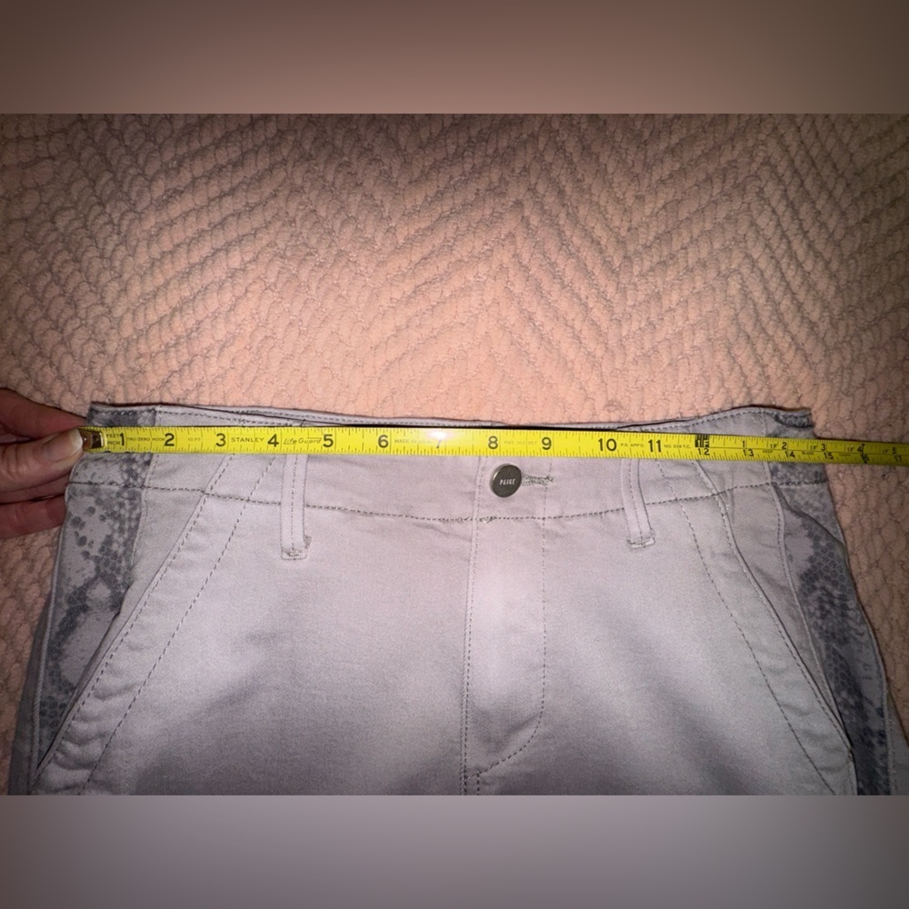 Paige Women's Mayslie Jogger Light Gray Mid Rise Zip Hem Stretch Pants Size 27 - Picture 7 of 16